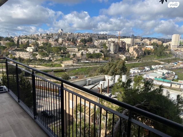 דירה, דוד שמעוני, גבעת הורדים, רסקו, ירושלים