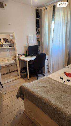 גג/ פנטהאוז, האלוף אהרון יריב, קרית אילון, חולון