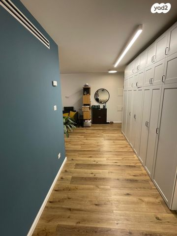 דירה, הצופים, נעורים, ראשון לציון