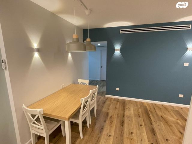 דירה, הצופים, נעורים, ראשון לציון