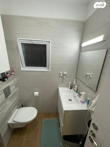 דירה, הצופים, נעורים, ראשון לציון