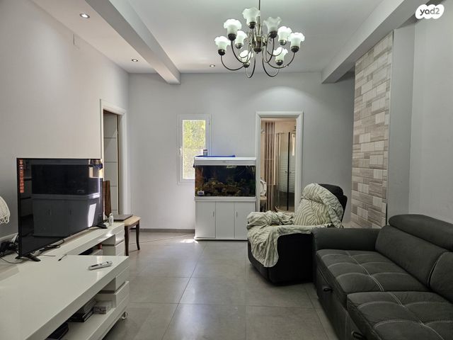 דירה, שבטי ישראל 20, חיפה