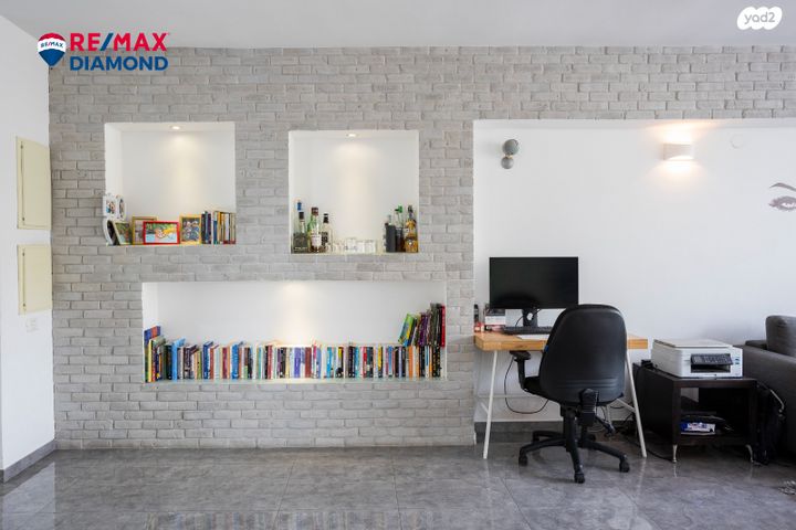 דירה, אוסישקין 3, הדר, רמת השרון