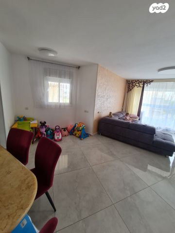 דירה, פקיעין, אשקלון