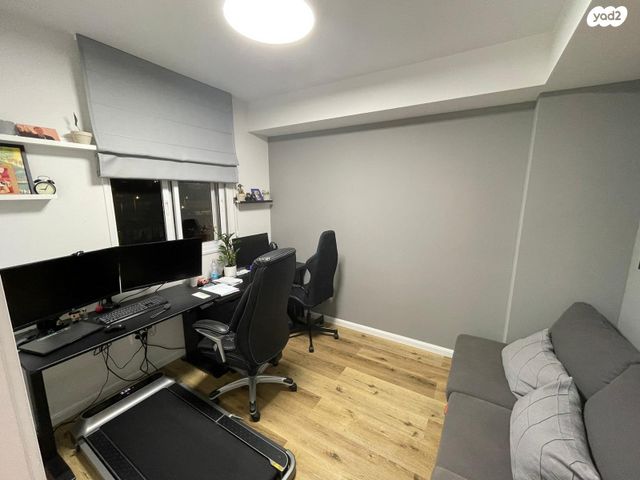 דירה, הצופים, נעורים, ראשון לציון