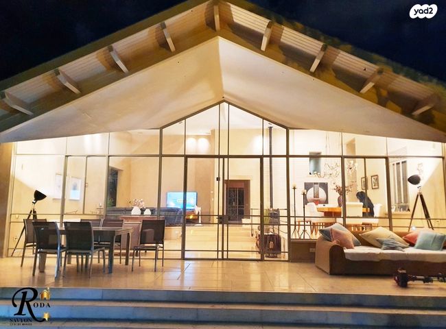 בית פרטי/ קוטג', סביון