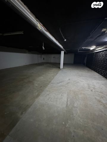 מרתף, כפר סבא