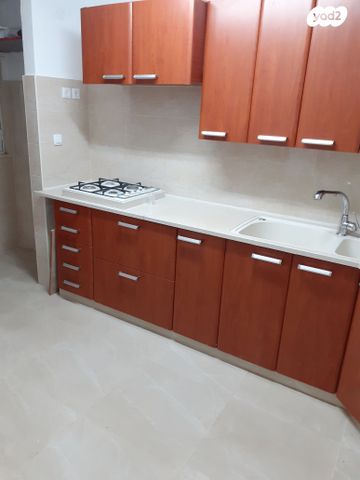 דירת גן, אברהם שטרן 53, קרית היובל, ירושלים