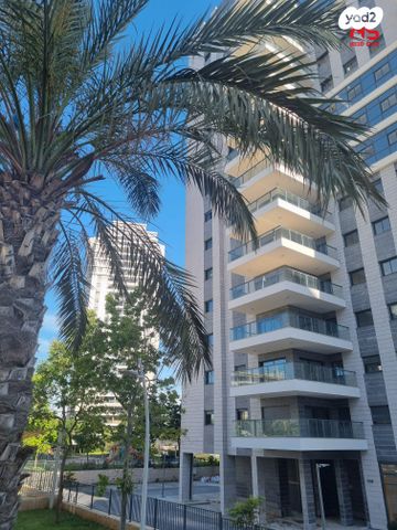 דירה, עין הים, חדרה