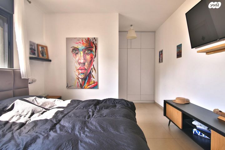 דירה, עפרה חזה, משכנות האומנים, קרית מוצקין