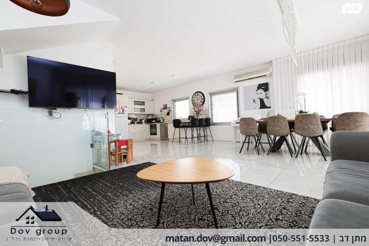 דו משפחתי, אקסודוס, גלי הים, נתניה