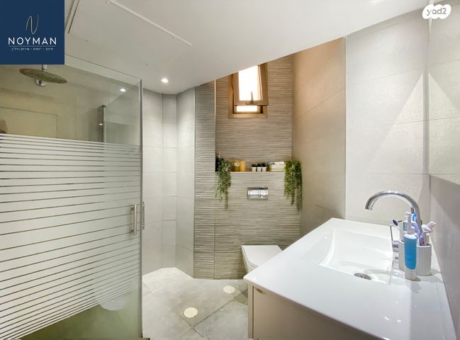 דירה, ד"ר יהודה פרח 4, נתניה