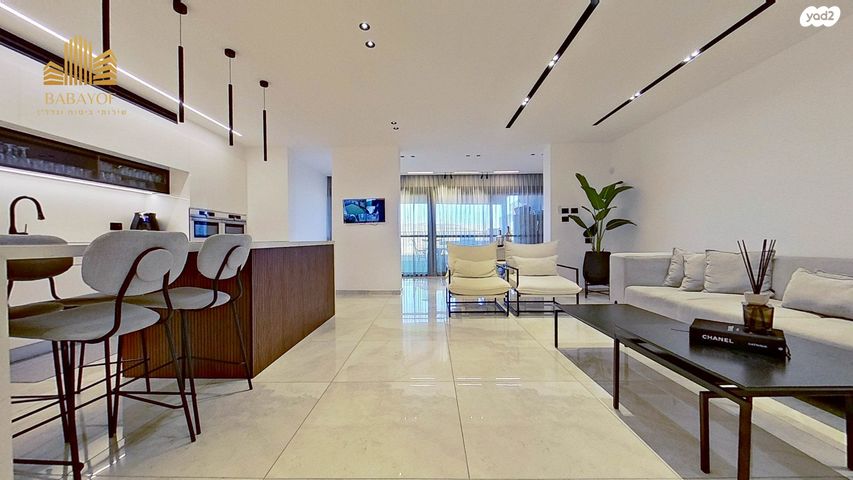 דירת גן, עמנואל זיסמן, חומת שמואל, הר חומה, ירושלים