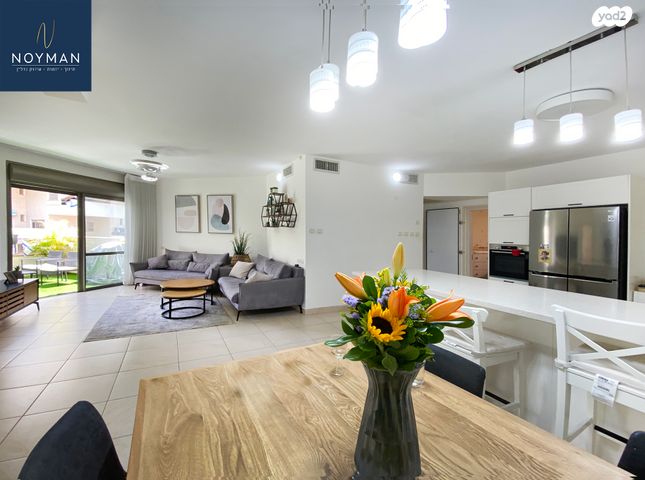 דירה, ד"ר יהודה פרח 4, נתניה