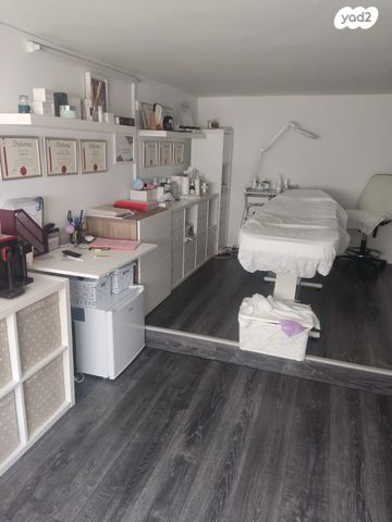 חנויות/ שטח מסחרי, חיים עוזר, לב המושבה / מרכז העיר, פתח תקווה