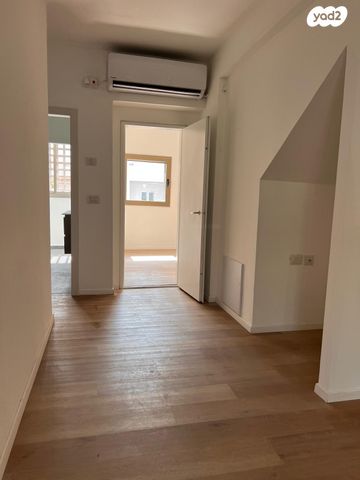 גג/ פנטהאוז, שרעבי יעקב סעדיה 1, נווה מרמורק, רחובות