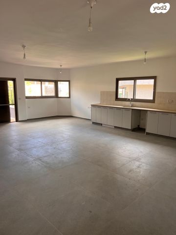 גג/ פנטהאוז, שרעבי יעקב סעדיה 1, נווה מרמורק, רחובות