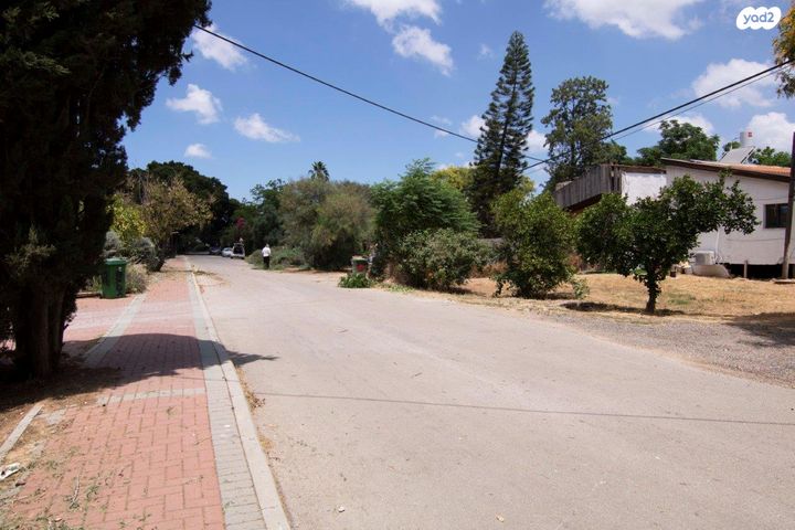 משק חקלאי/ נחלה, האתרוג, גנות