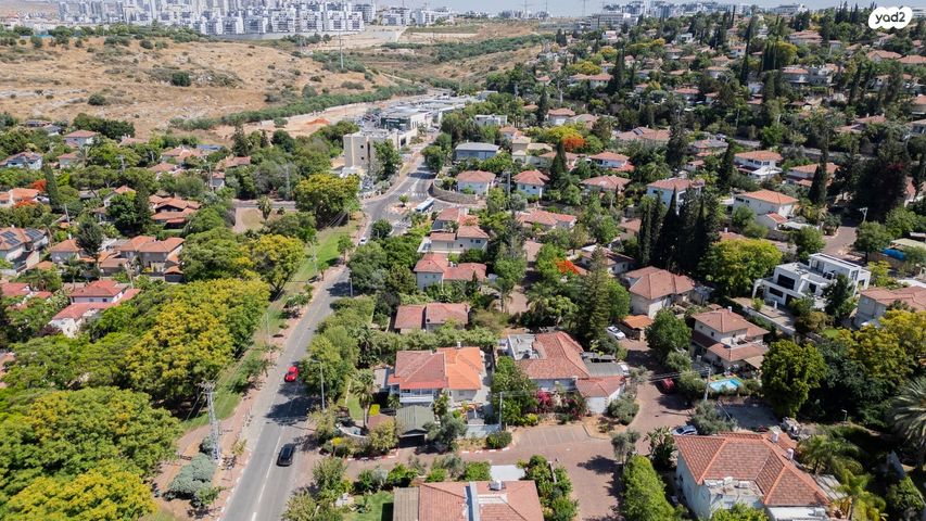 בית פרטי/ קוטג', חרוב, ראש העין