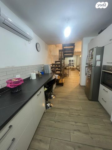 גג/ פנטהאוז, ברטנורא, המרכז השקט / מרכז העיר, פתח תקווה