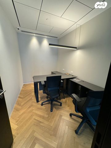 משרדים, תובל 40, רמת גן