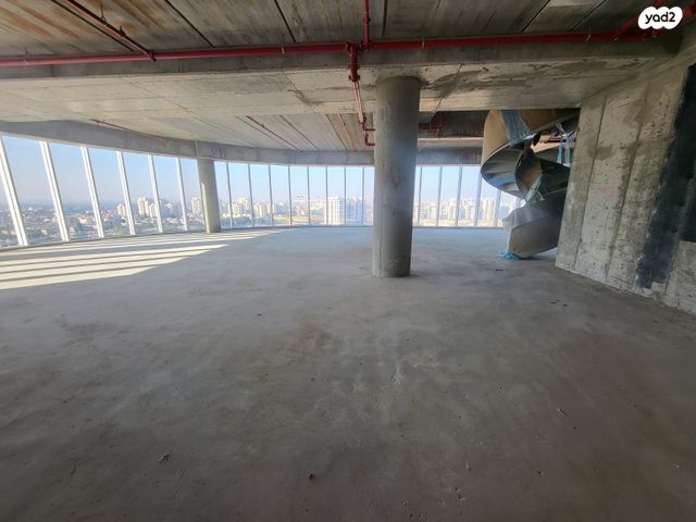 משרדים, לוחמי האש, קרית אונו