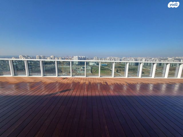 משרדים, לוחמי האש, קרית אונו