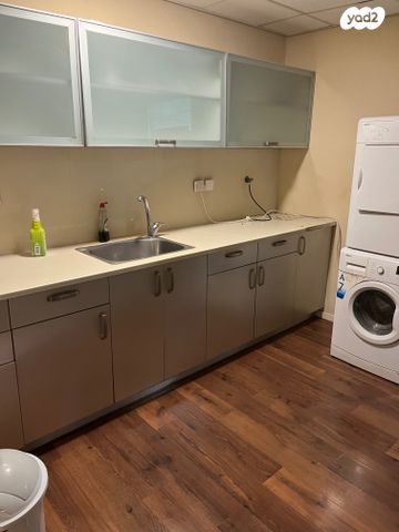 חנויות/ שטח מסחרי, בת ים