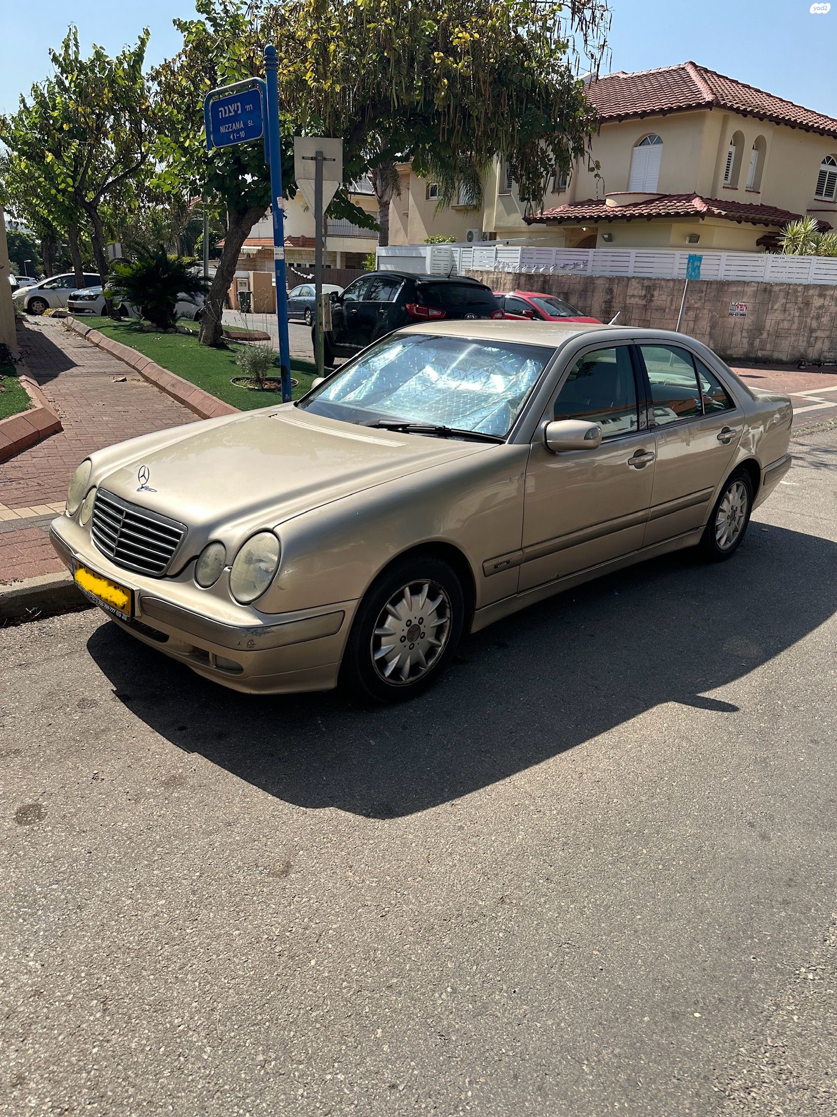 מודעת רכב מרצדס E-Class