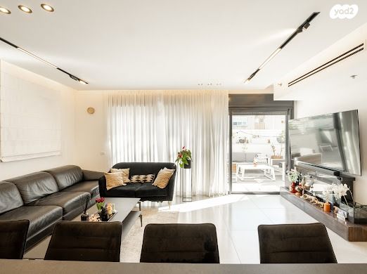 גג/ פנטהאוז, דרך הטייסים 58, נווה חן, תל אביב יפו