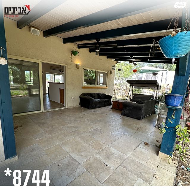 בית פרטי/ קוטג', גבים