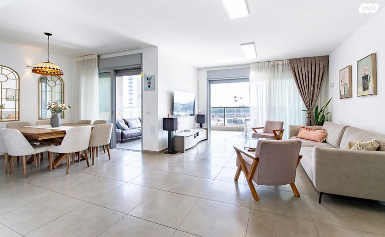 דירה, הוד השרון