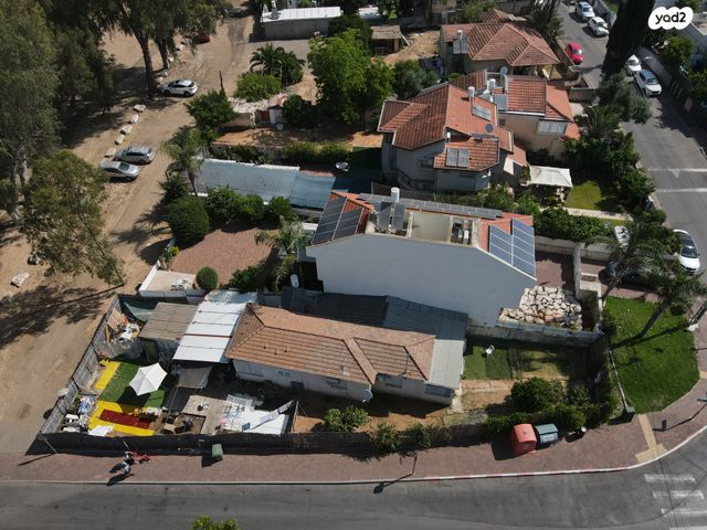 מגרשים, שמואל הנגיד, רעננה