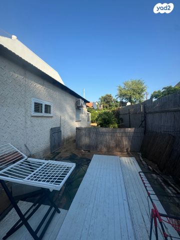 מגרשים, שמואל הנגיד, רעננה