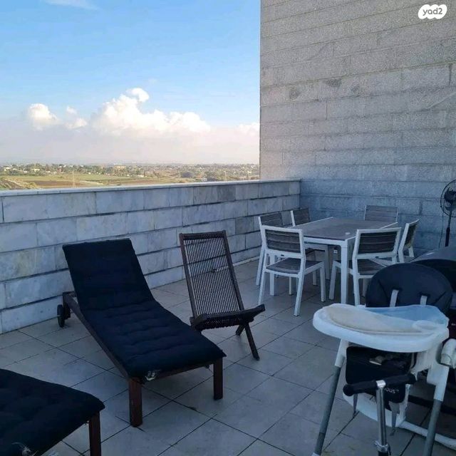 גג/ פנטהאוז, בני וו. רייך, קרית השרון, נתניה