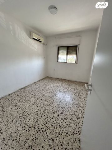 דירה, מגדל העמק