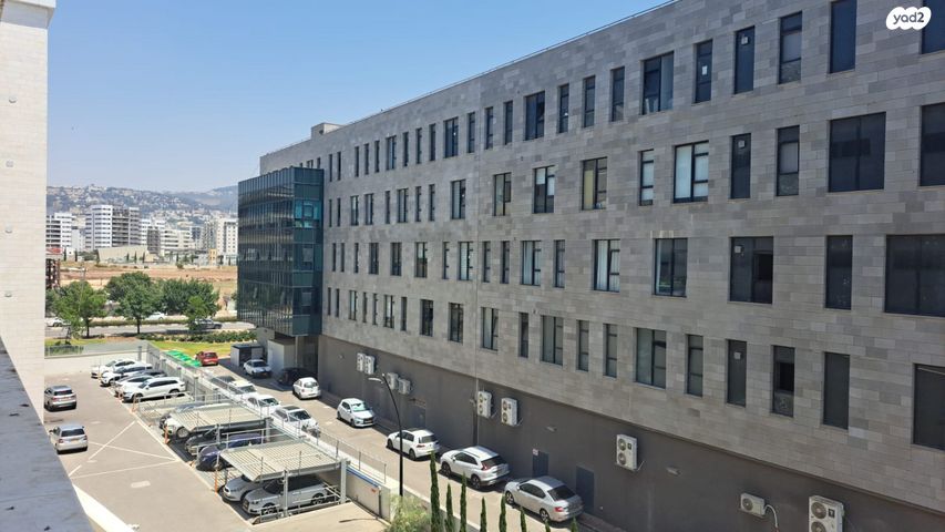 משרדים, עפולה