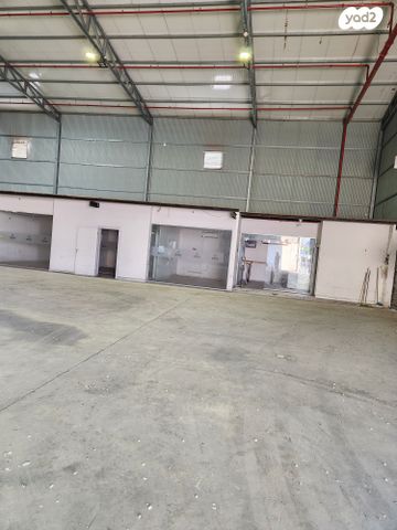 מחסנים, חמזה, כפר קאסם