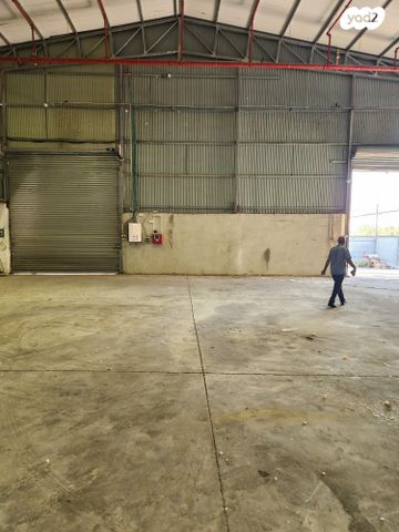 מחסנים, חמזה, כפר קאסם