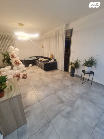 גג/ פנטהאוז, התלמוד, אשקלון