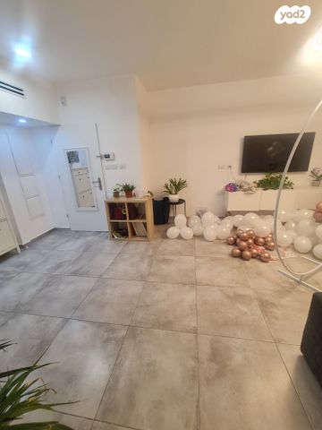 גג/ פנטהאוז, התלמוד, אשקלון