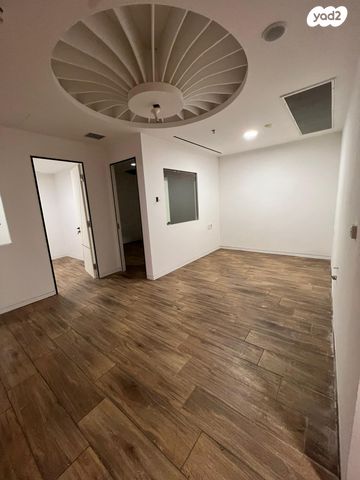 משרדים, הברזל, תל אביב יפו