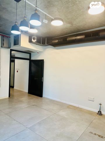 משרדים, הברזל, תל אביב יפו