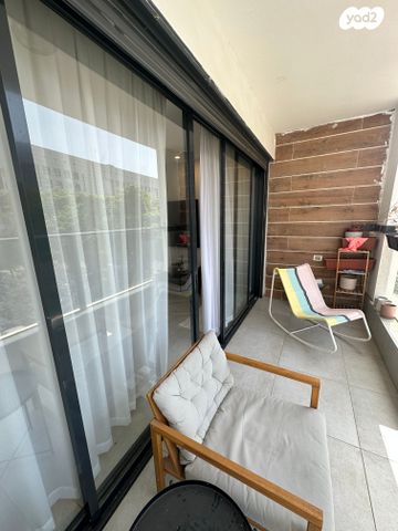 דירה, הרצליה