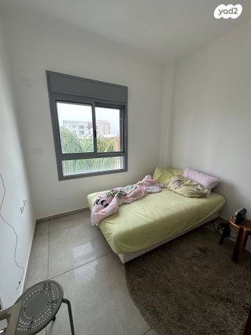 דירה, הרצליה