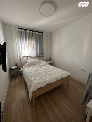 דירה, הרצליה