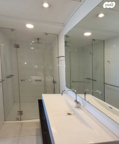 גג/ פנטהאוז, הרצליה