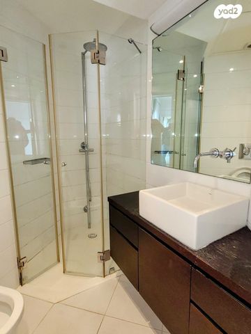 גג/ פנטהאוז, הרצליה