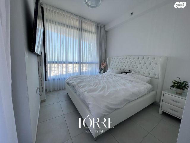 דירה, דרך מנחם בגין 158, מונטיפיורי, הרכבת, תל אביב יפו