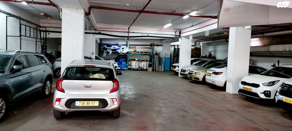 בניין משרדים, פתח תקווה